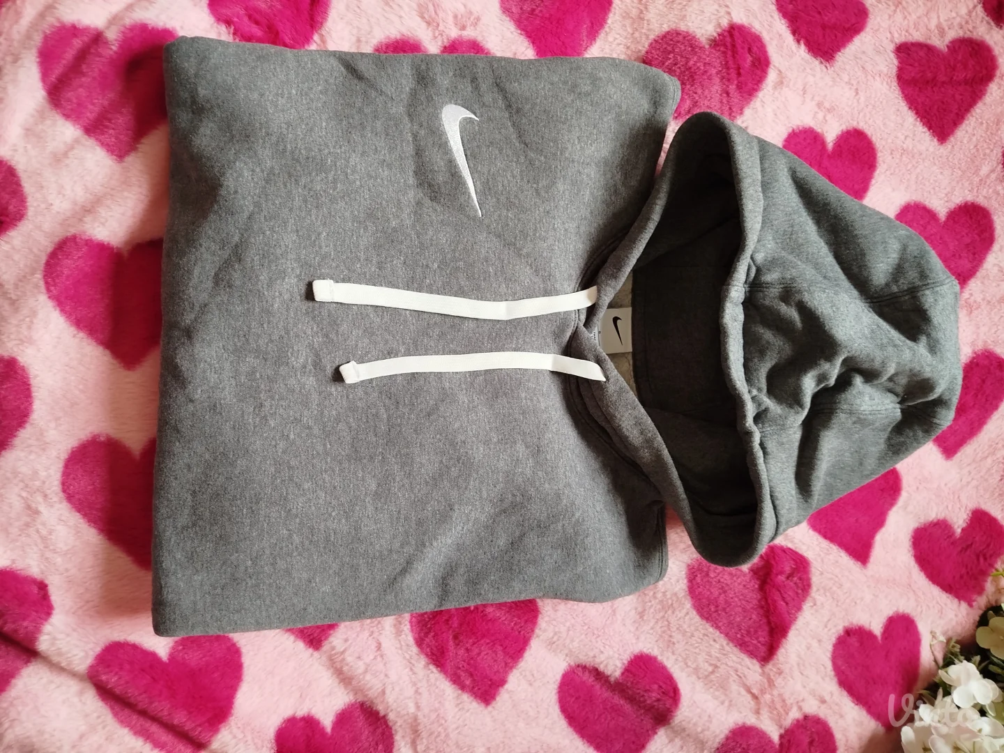 Nike duks sa kapuljačom