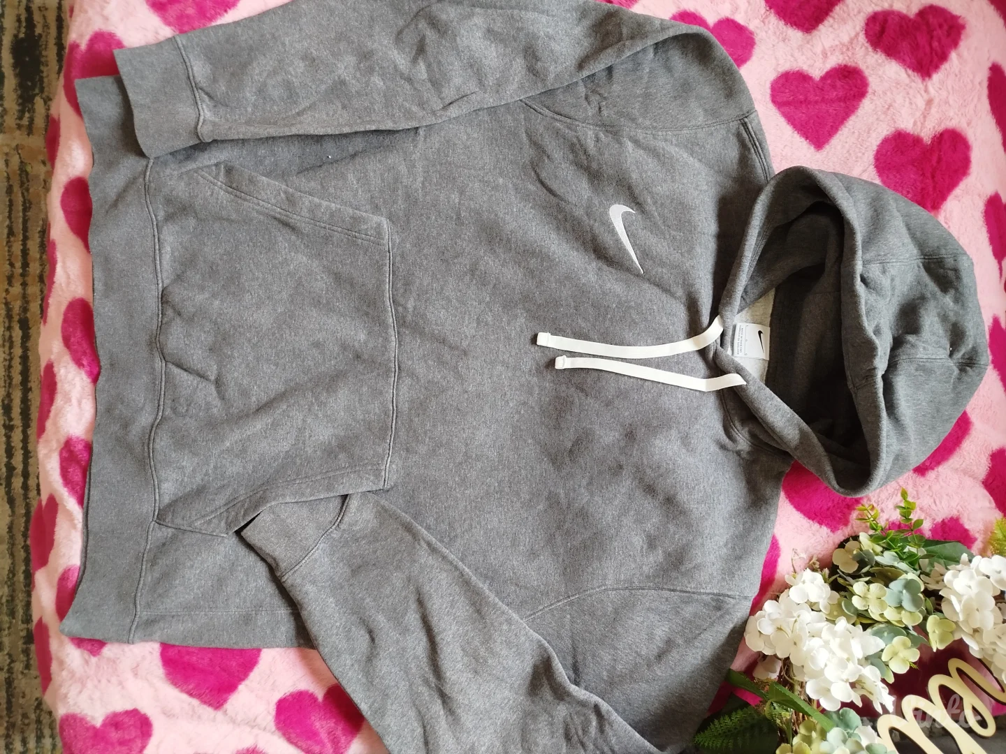 Nike duks sa kapuljačom