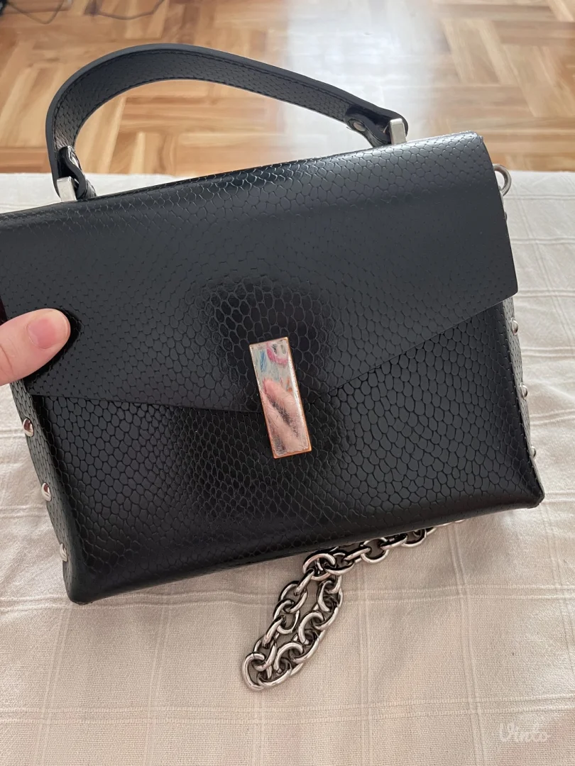 Mona crna kožna torba