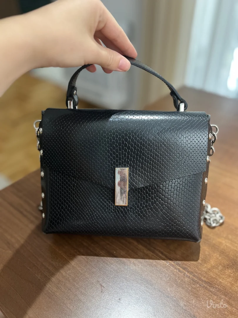 Mona crna kožna torba