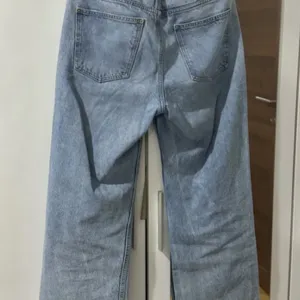 hitno prodajem 5 pari farmerki  sve skoro kao nove i ocuvane