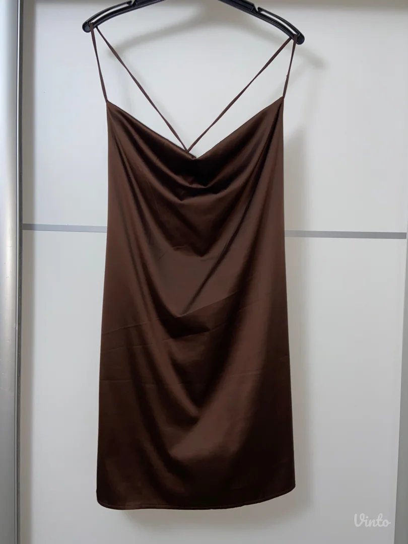 pull and bear haljina