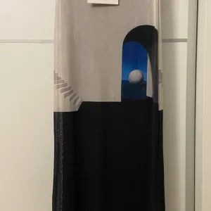 zara haljina Rene Magritte