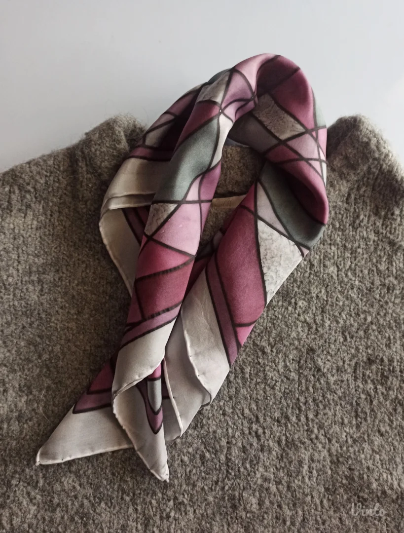 Unikatna ručno oslikana marama - 100% svila