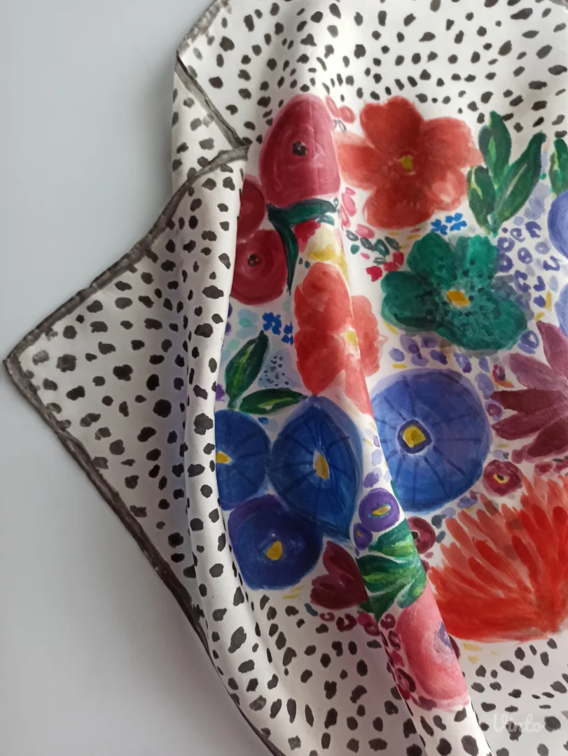 Ručno oslikana marama - 100% svila