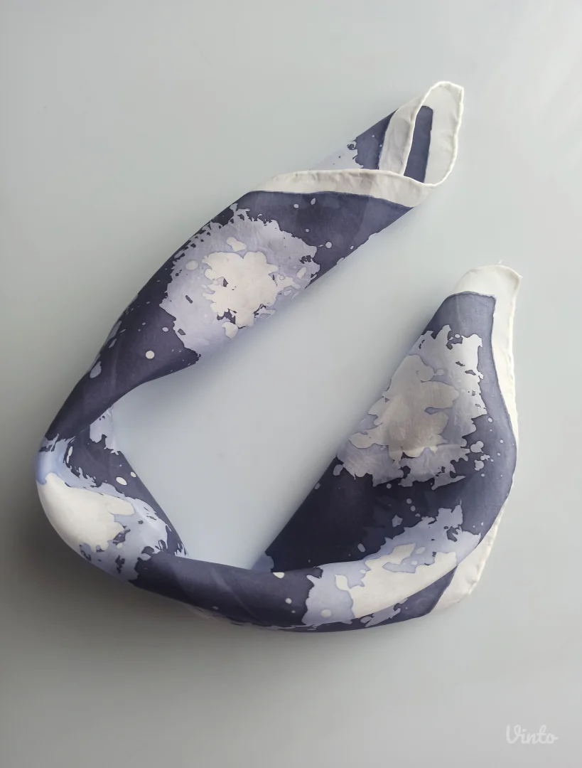 Unikatna ručno oslikana marama - 100% svila