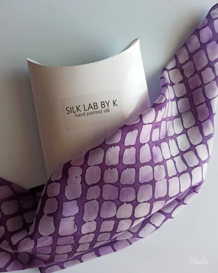 Unikatna ručno oslikana marama - 100% svila