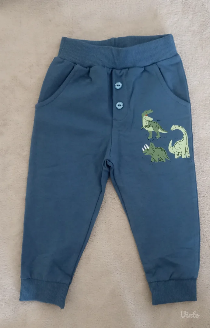 Dino komplet trenerka NOVO ETIKETA