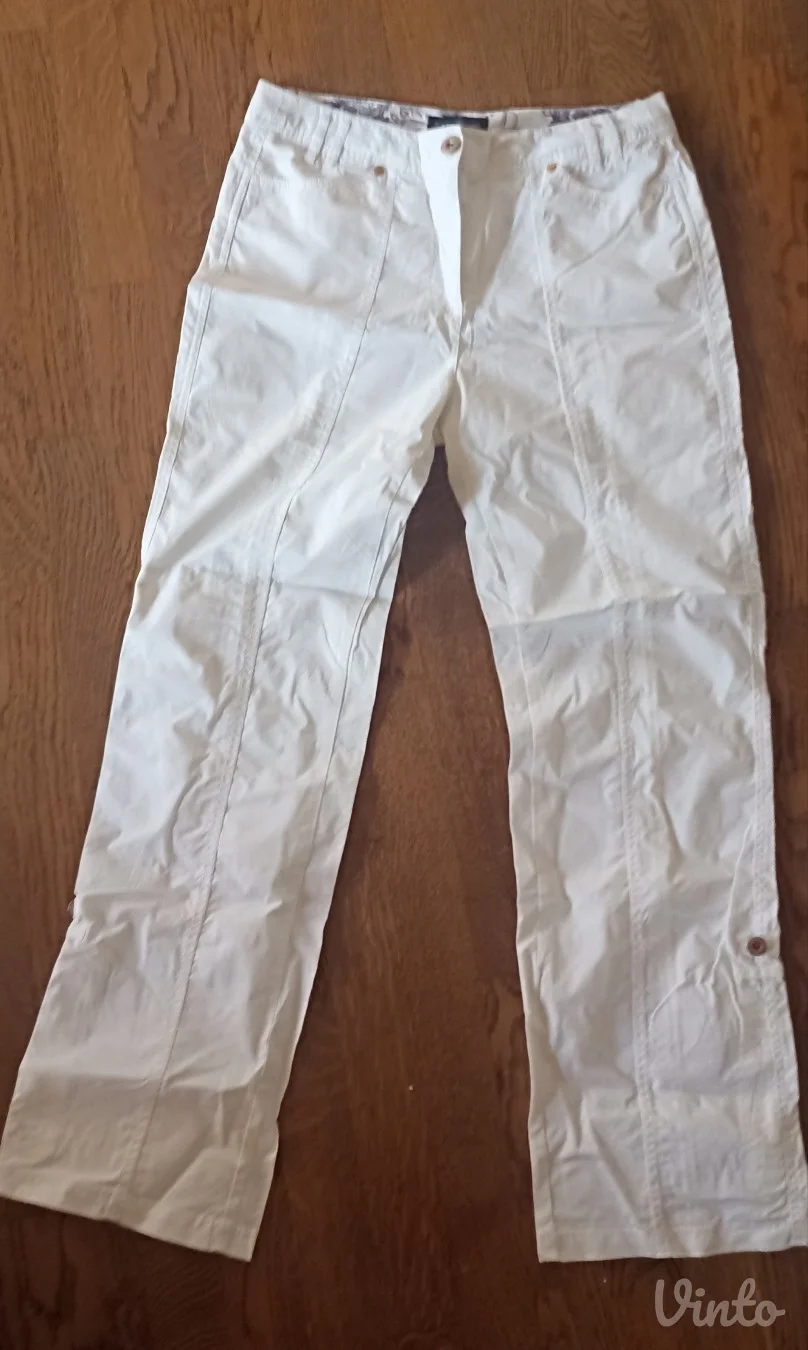 Bele letnje pantalone NOVO