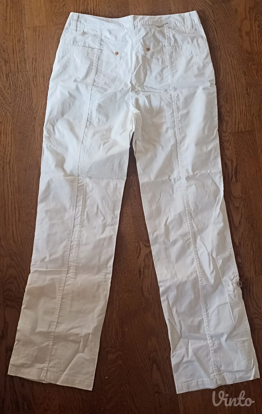 Bele letnje pantalone NOVO