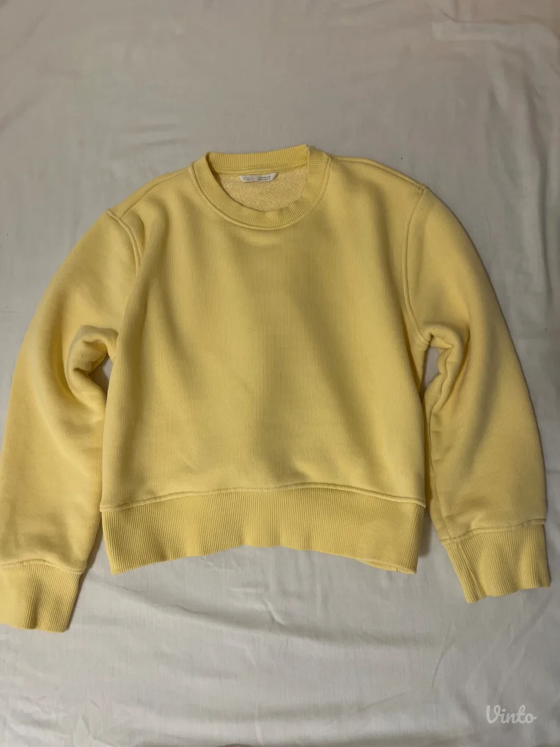 Zara- svetlo žuta dukserica