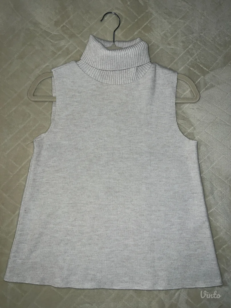 Zara bež rolka bez rukava, rebrasti okovratnik