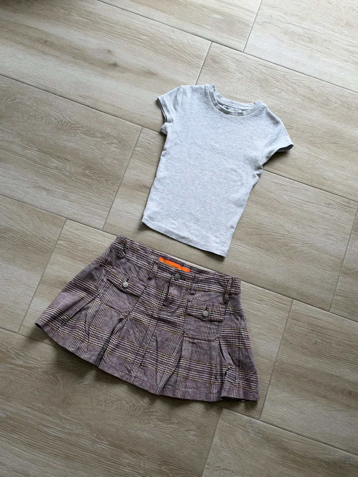 LOT - Mini suknja i majica XS