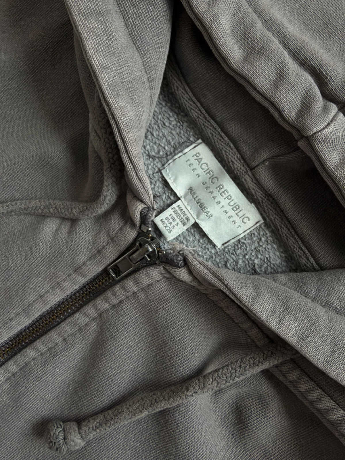 Pacific Republic zip duks