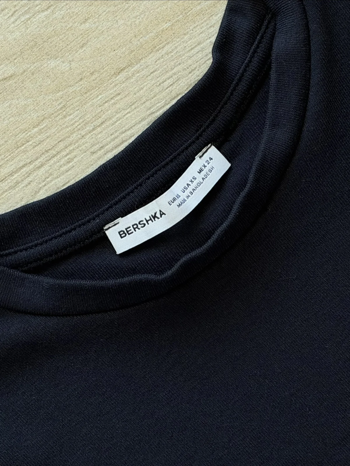 Bershka majica NOVA