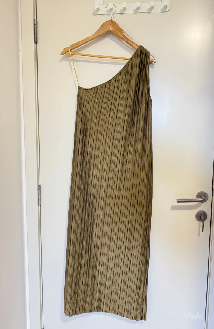 Reserved - Zlatna haljina