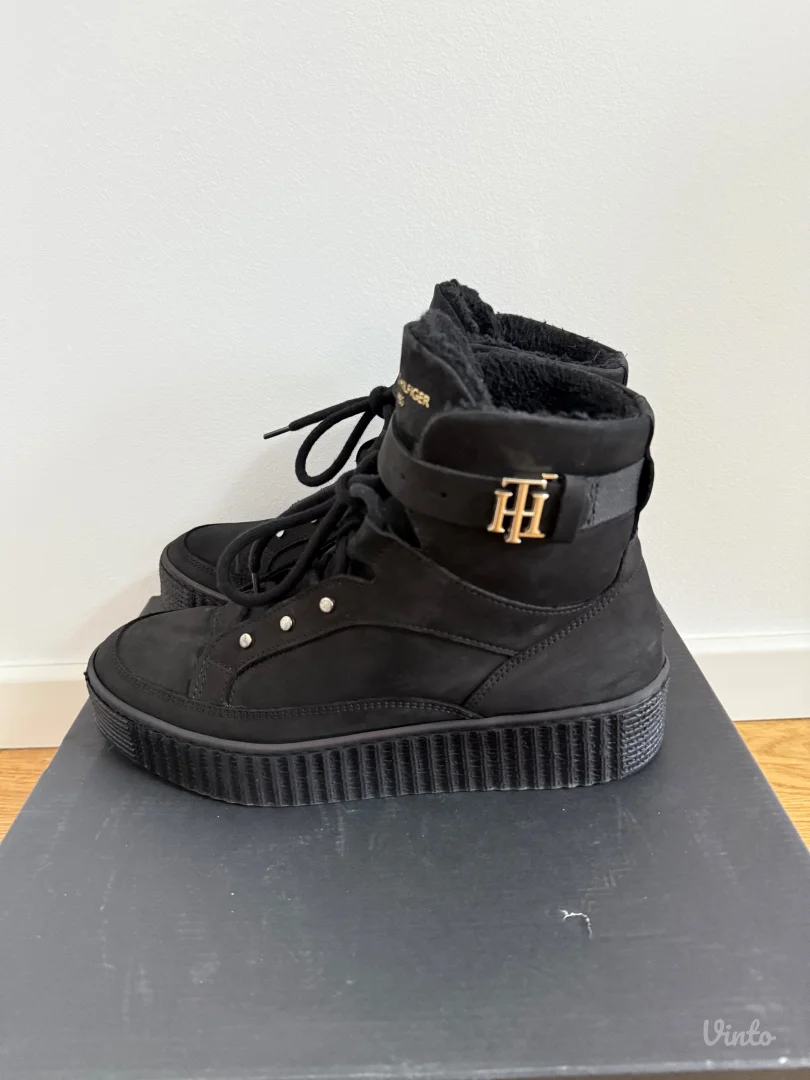 Tommy Hilfiger - Čizme 39