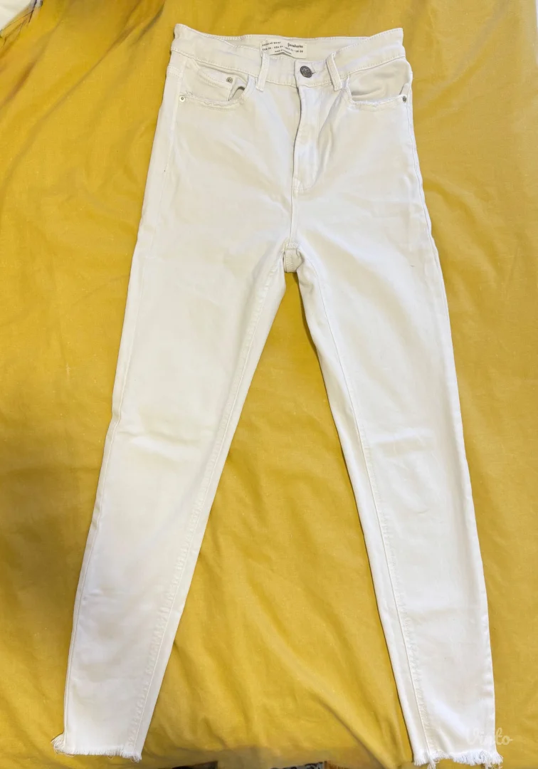 Stradivarius - Bele farmerke