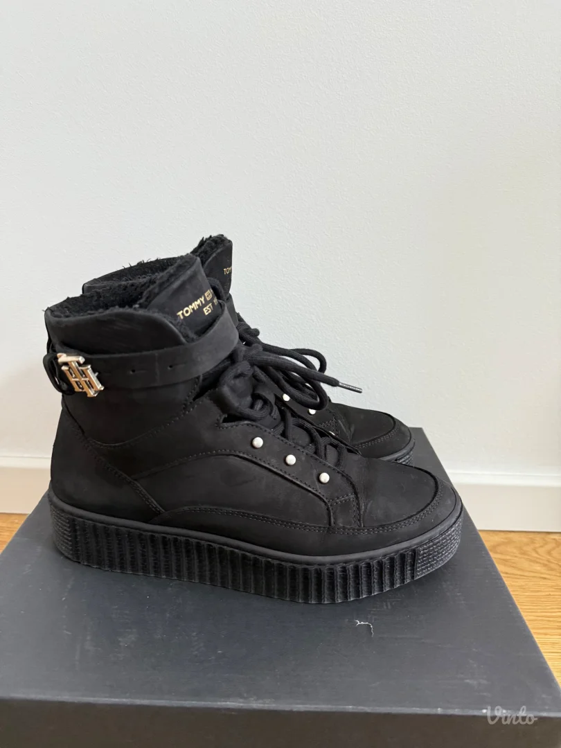 Tommy Hilfiger - Čizme 39