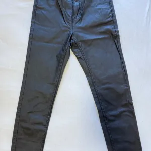 Stradivarius - Pantalone