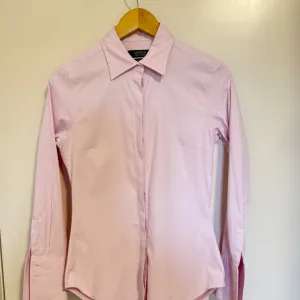 Legend - Roze košulja