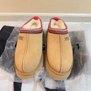 UGG Tazz II NOVO