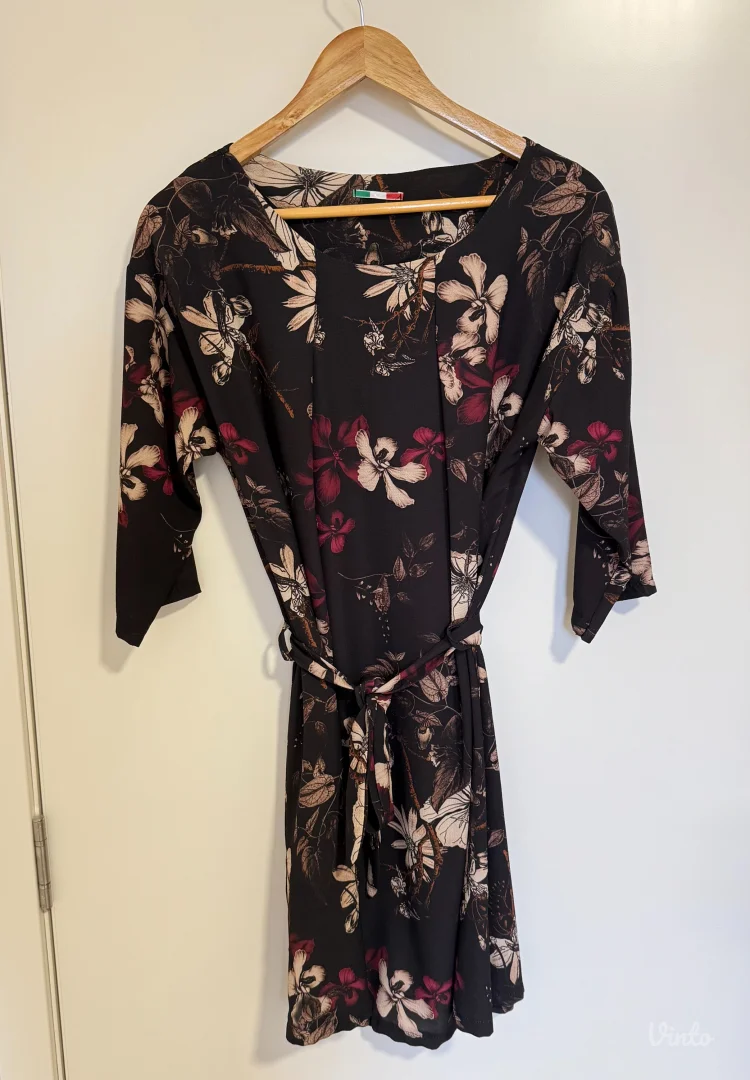 Crna cvetna haljina