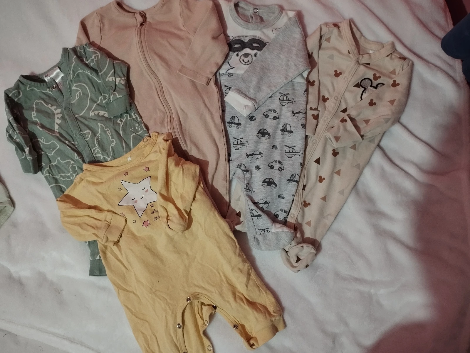 Veliki paket očuvane garderobe za dječake (1–3 meseca )