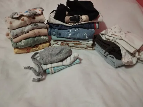 Veliki paket očuvane garderobe za dječake (1–3 meseca )