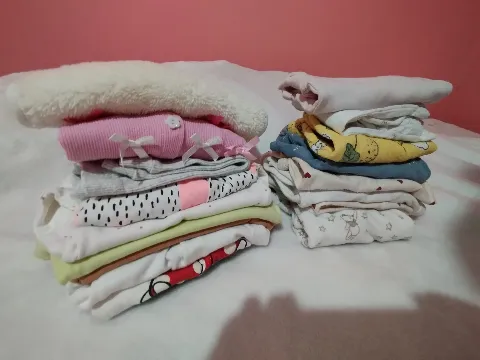 Prelijep paket očuvane garderobe za djevojčice do 3 meseca