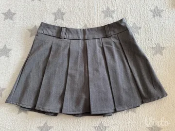 Siva mini suknja