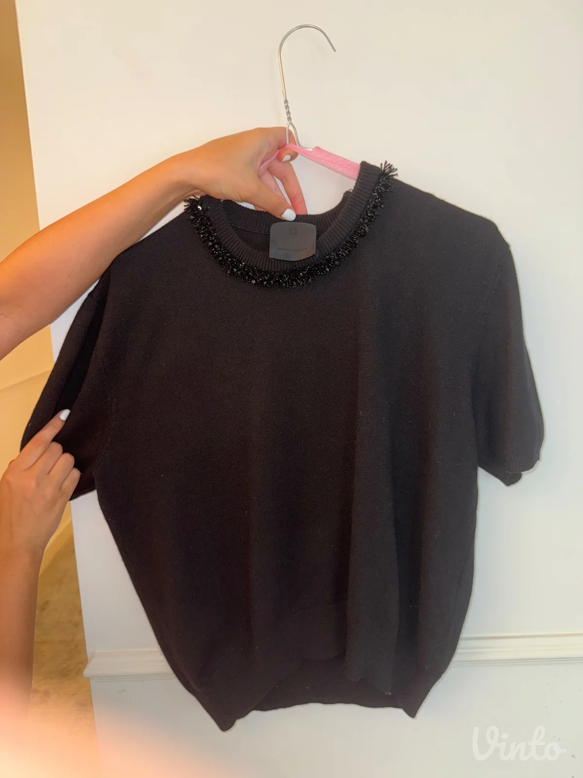 Givenchy crni pleteni džemper sa ukrašenom kragnom – M