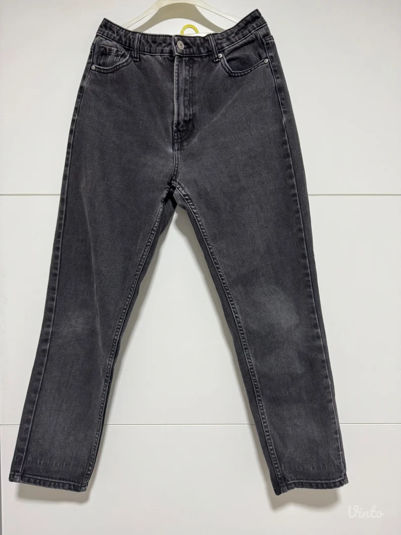 Crne ženske farmerke