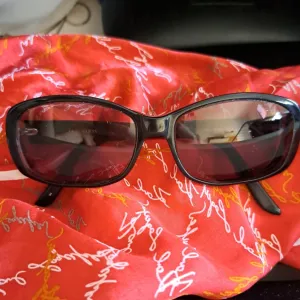 Sunčane naočare Guess