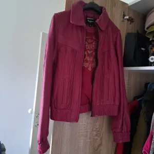 Kožna jakna Pepe jeans