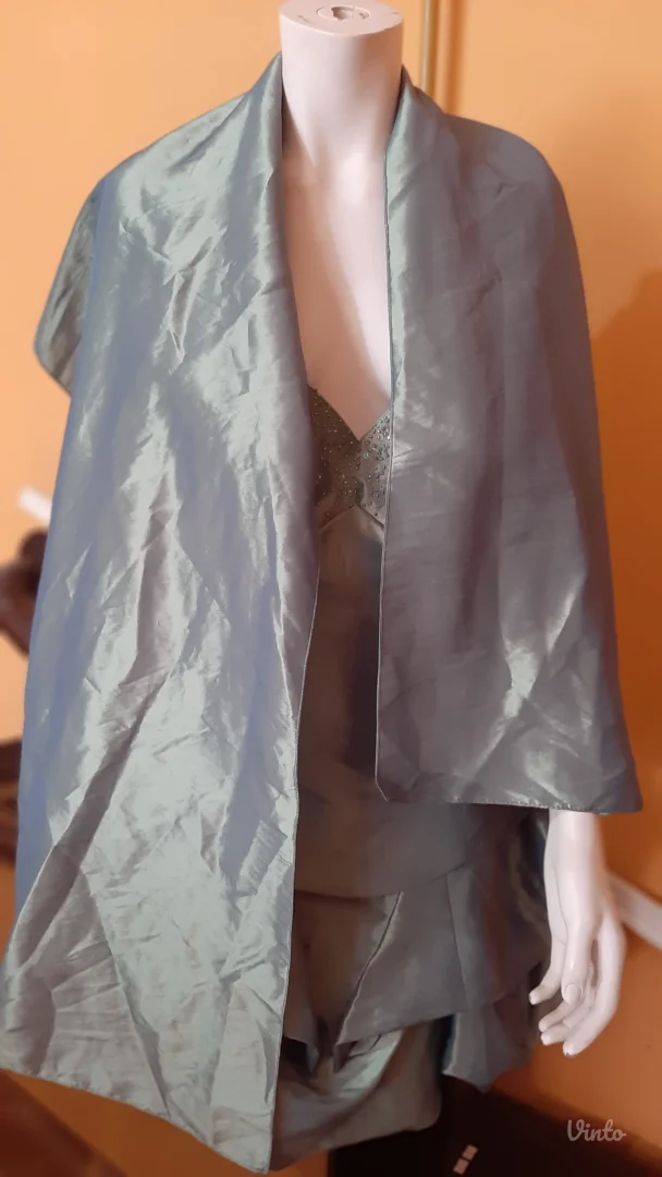 Nova svecana haljina