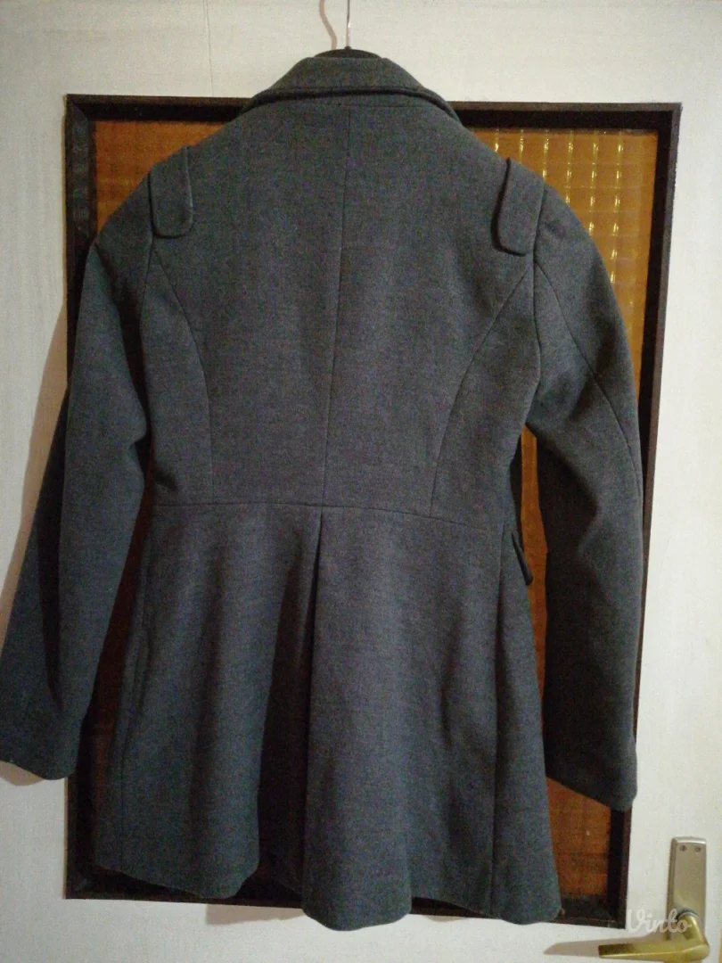 Clock house kaput Kao nov