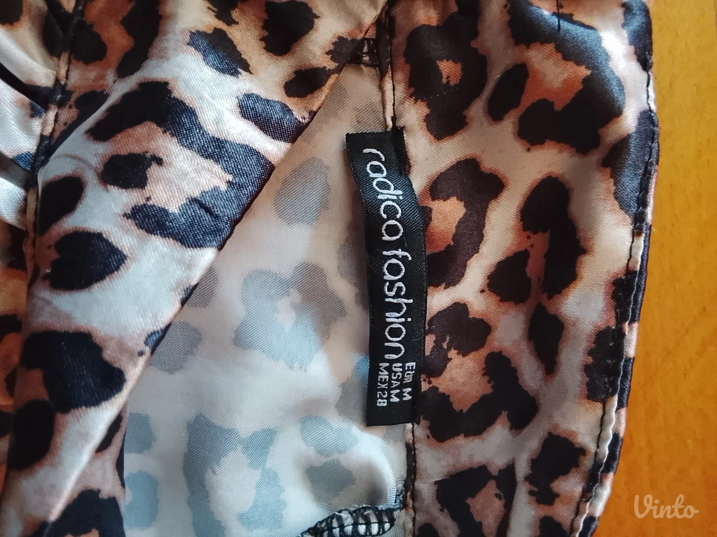 Tigrasta bluza