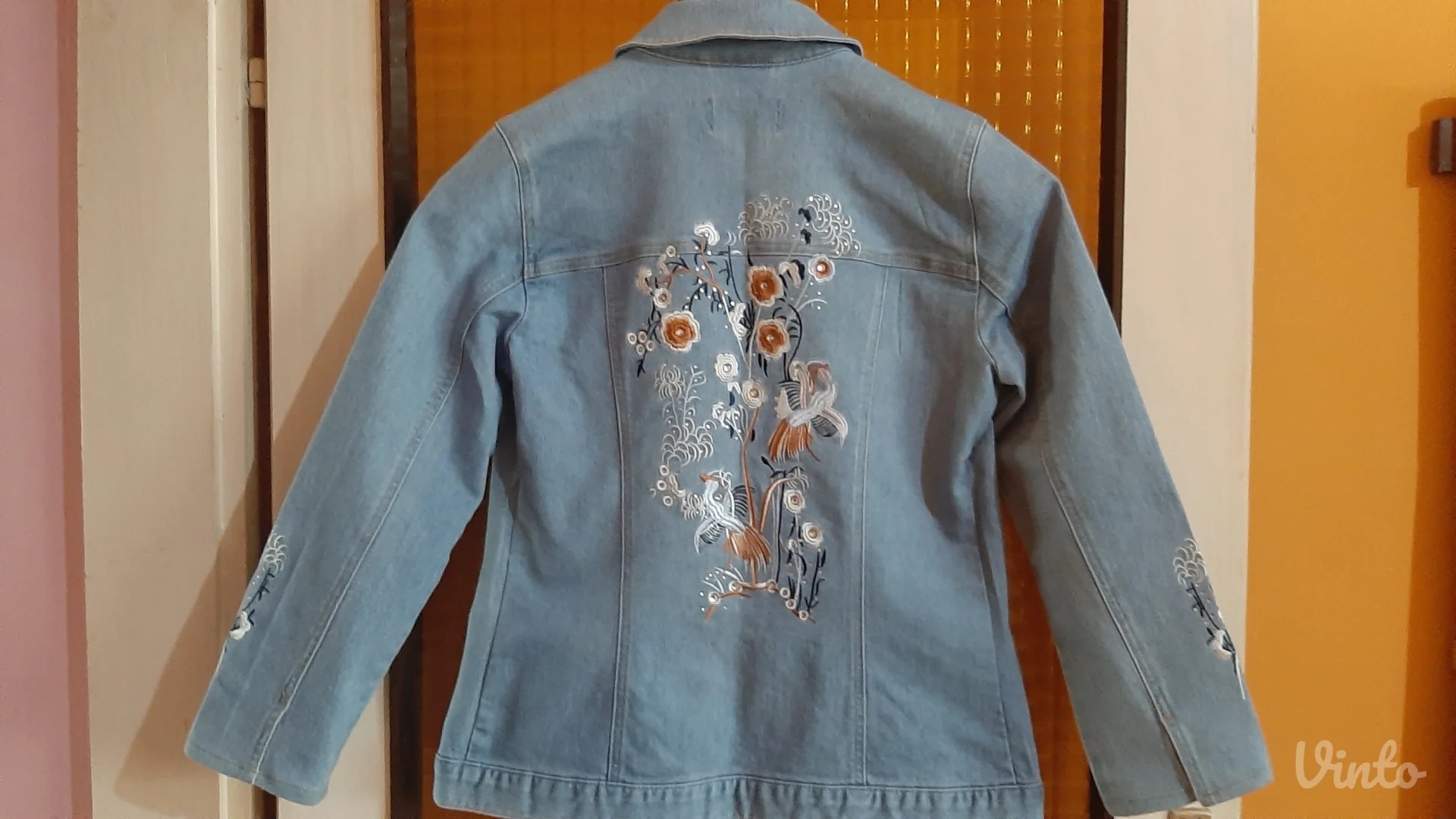 Teksas jakna sa vezom