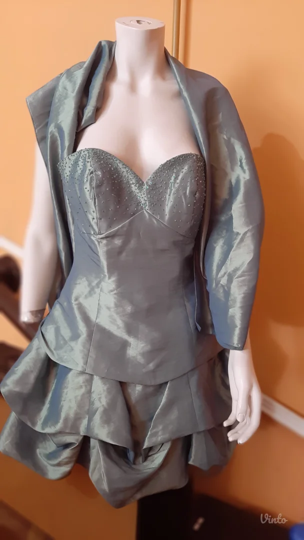 Nova svecana haljina