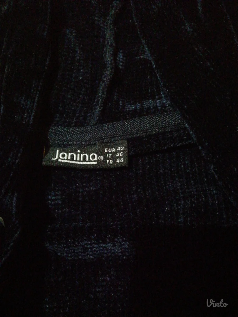 Janina sa kapuljačom