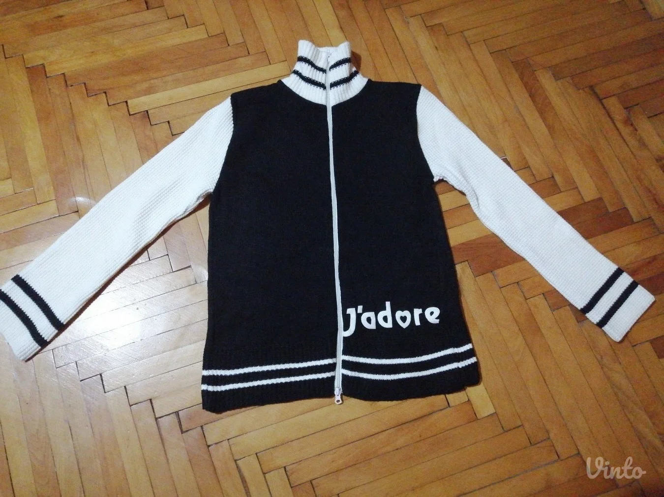 Džemper na kopcanje