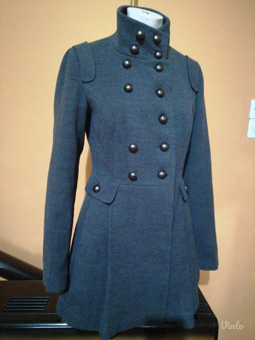 Clock house kaput Kao nov