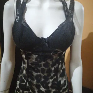 Tigrasta bluza