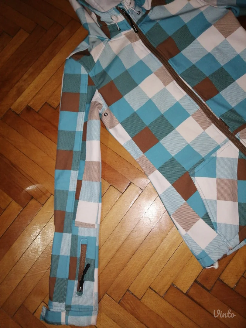 Blind Date odlicna jakna