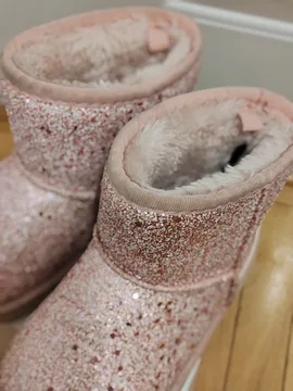 Decije cizmice kao ugg