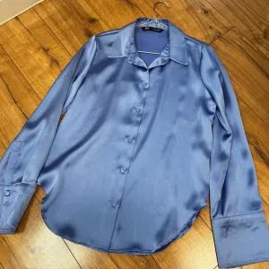 NOVO Zara satenska kosulja