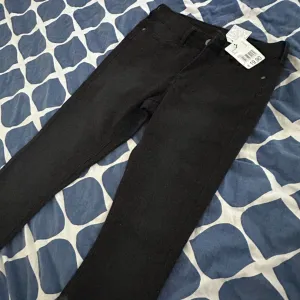 Tezenis - crne farmerke