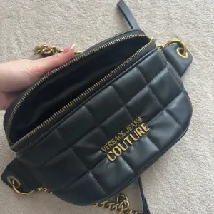 Versace ženska torbica - NOVA