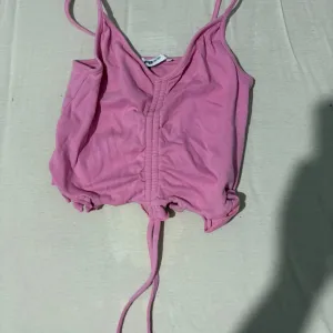 New yorker roza majica